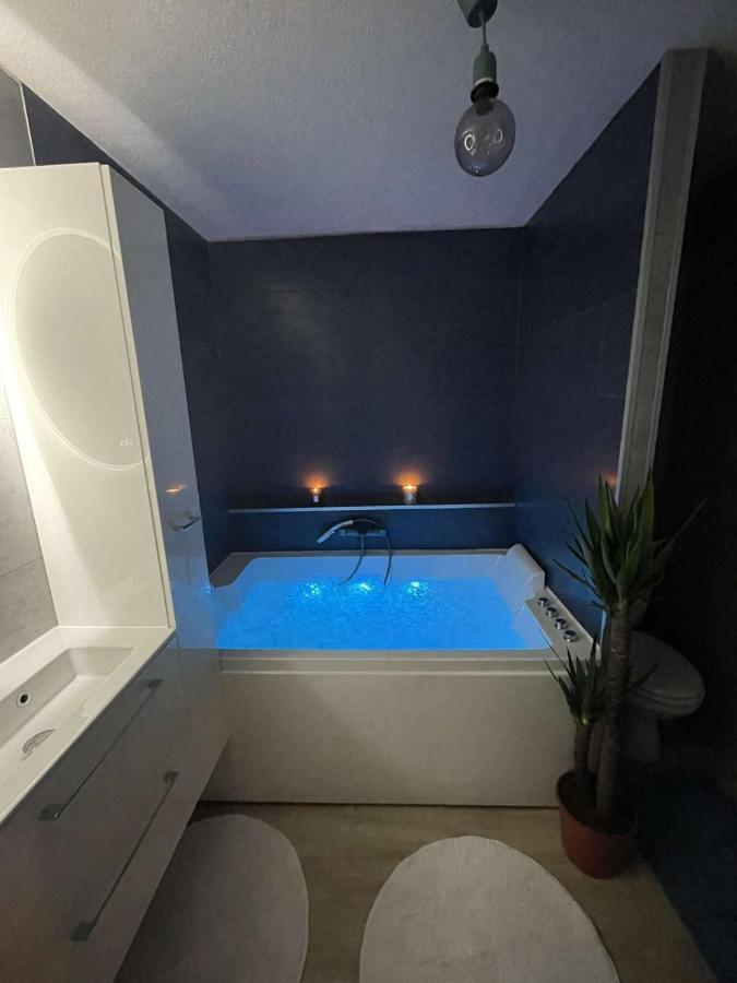 Sublime Appartement Avec Balneo Toulouse Extérieur photo